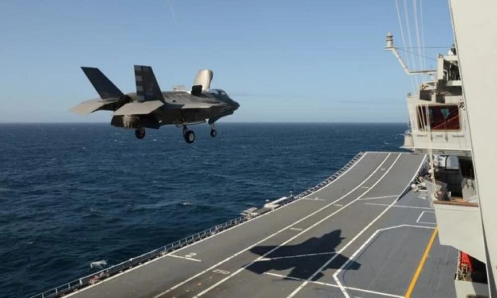 F-35B: Τα stealth μαχητικά πλέον θα επιχειρούν από το ιταλικό αεροπλανοφόρο ITS Cavour